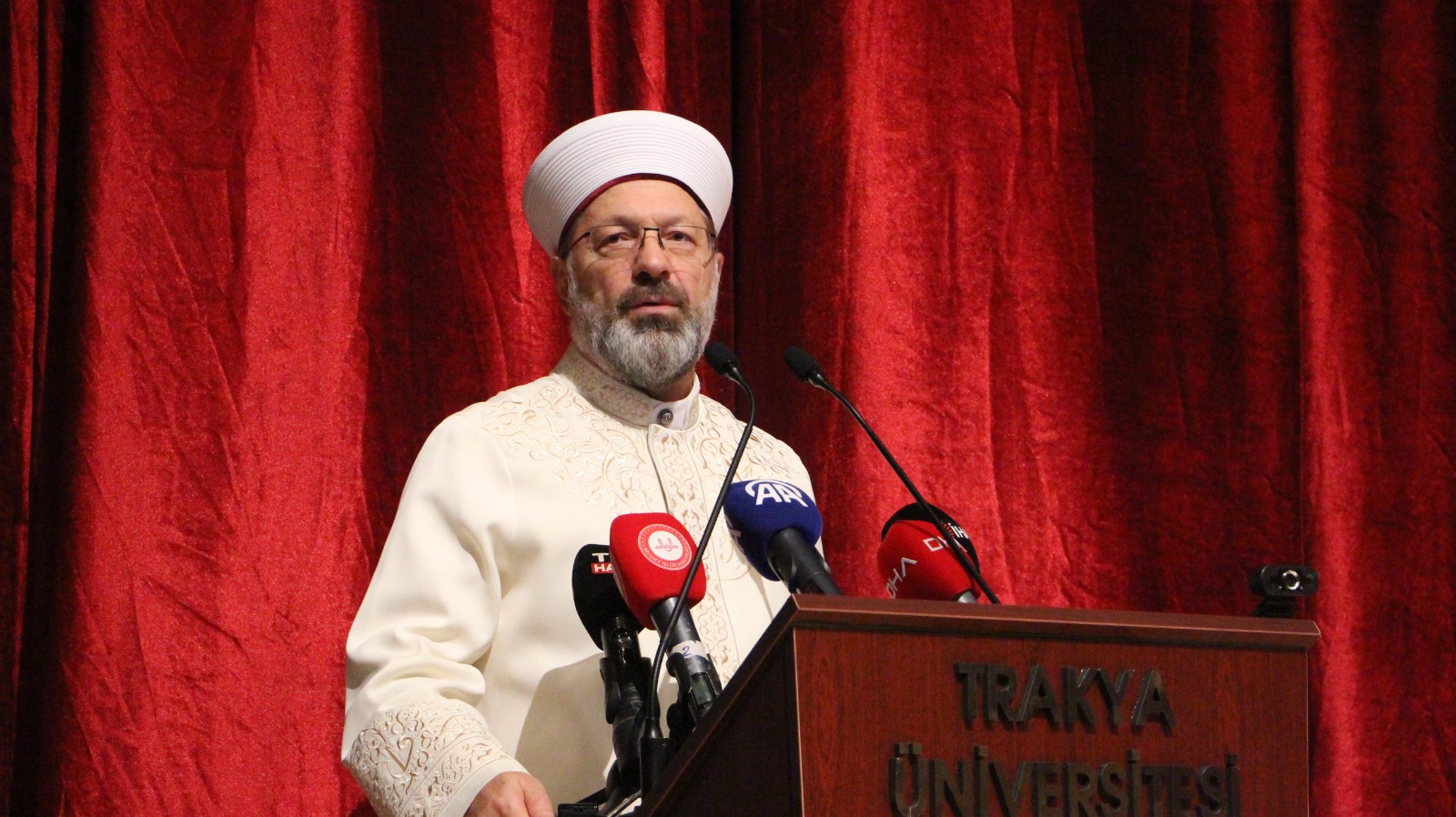 Erbaş; ‘İlmi ihya için kullanalım, imha etmek için değil’