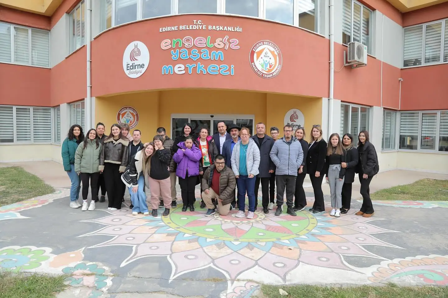 Gencan Akın'dan 'özel' ziyaret