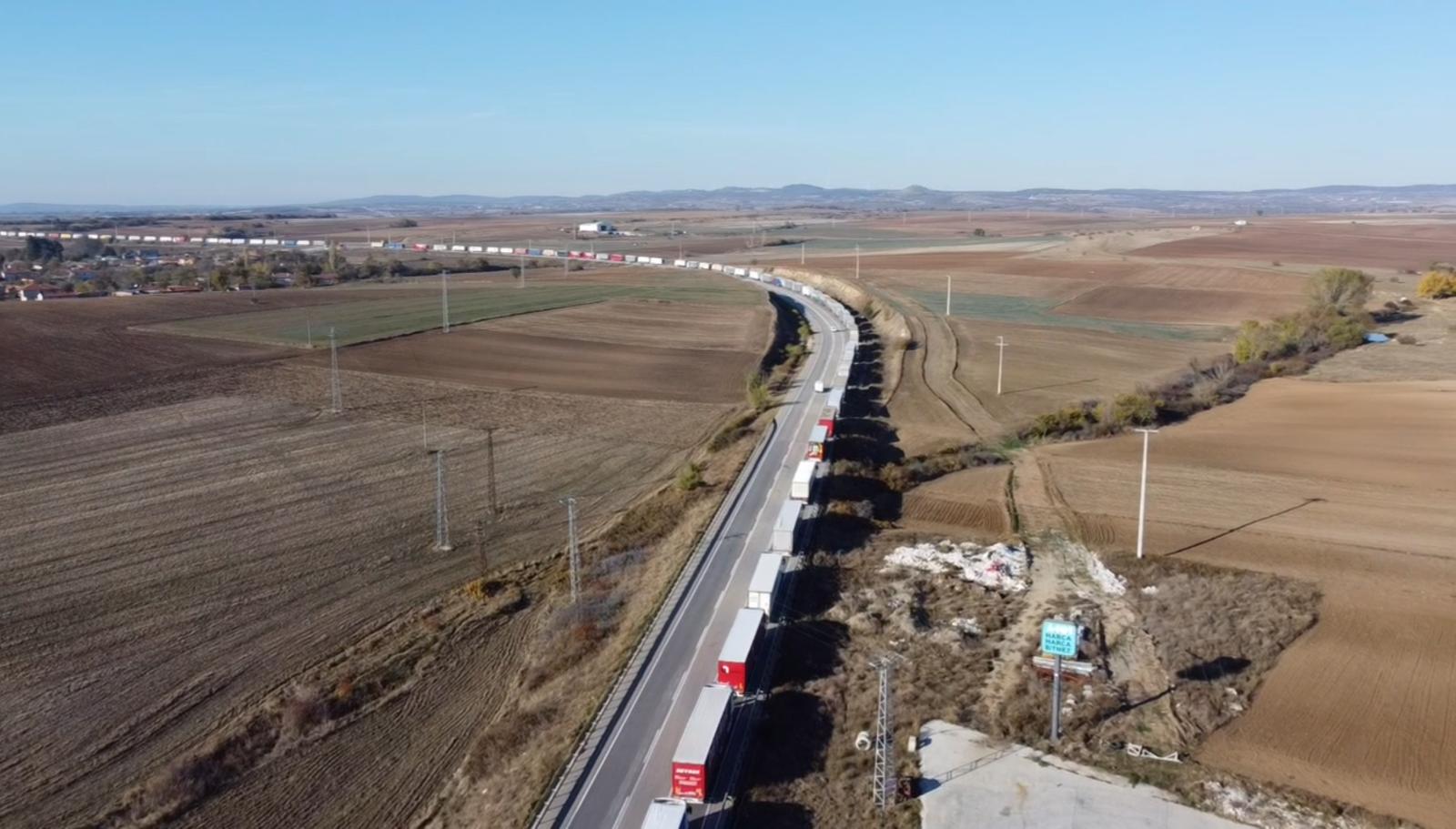 Hamzabeyli'de 'yeni sistem' kuyruğu