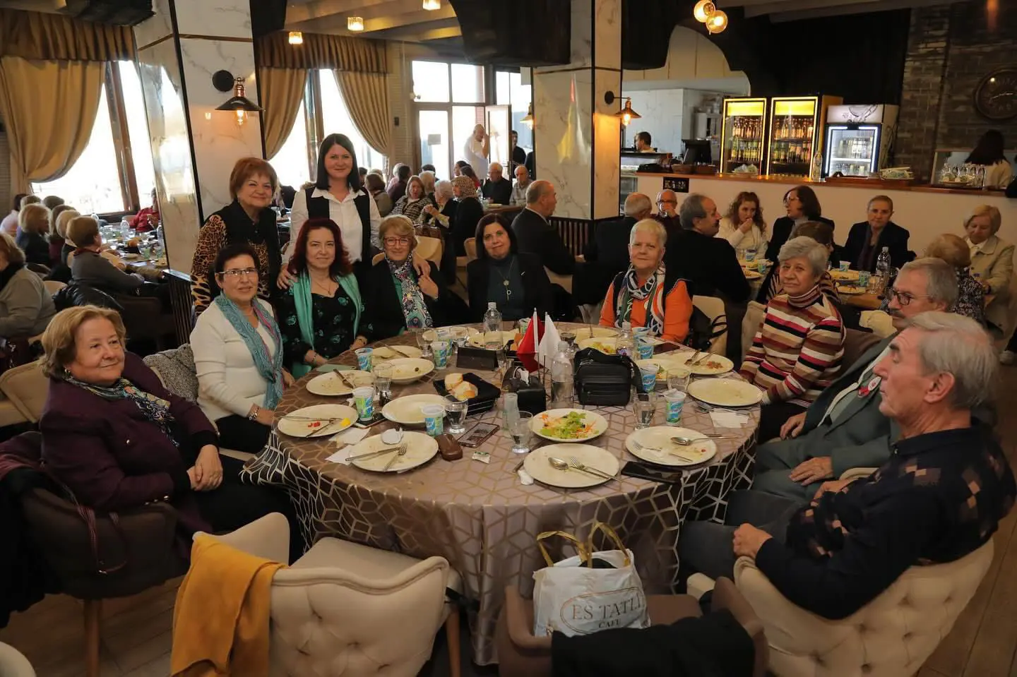 'Sizler toplumun ışığı, öğrencilerimiz geleceğimizin teminatıdır'