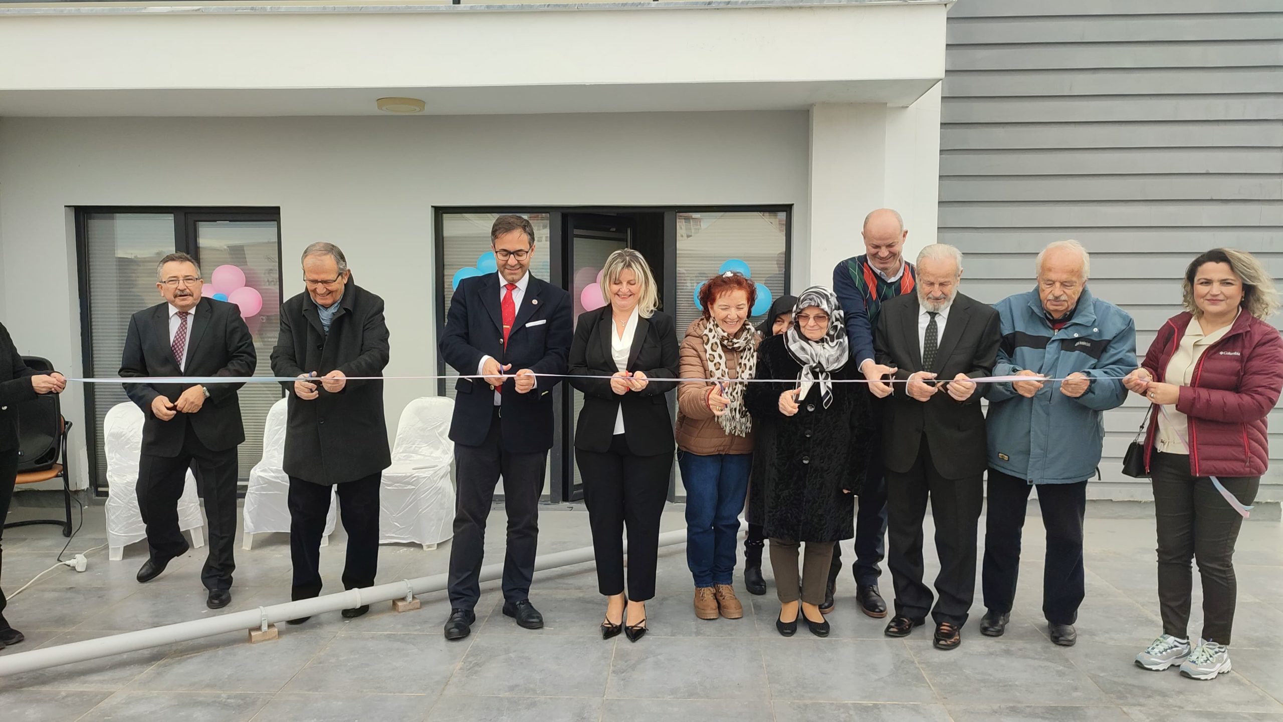 Op. Dr. Pekdemir kendi kliniğini açtı