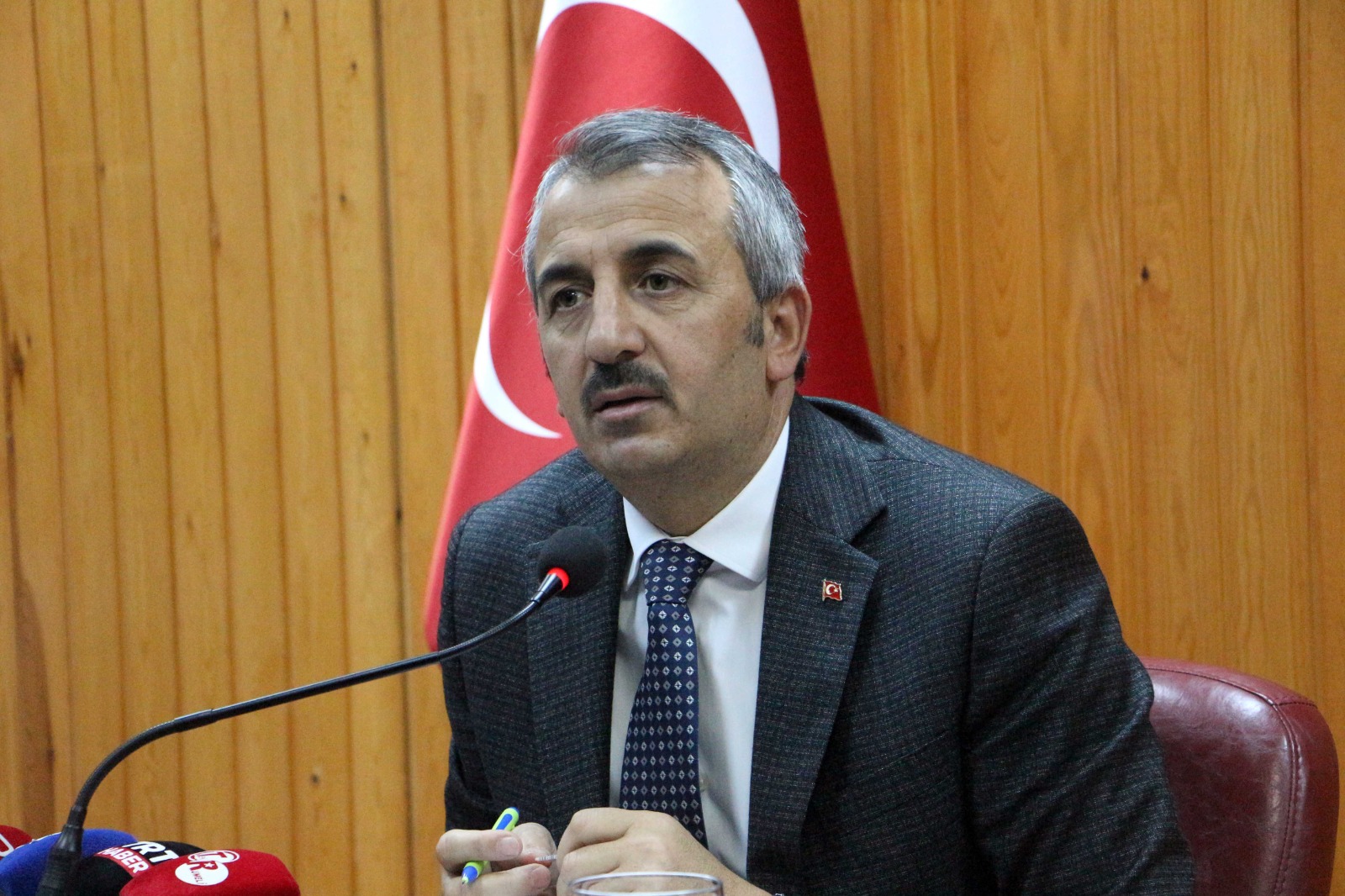 Vali Sezer, ilmek ilmek projeleri anlattı