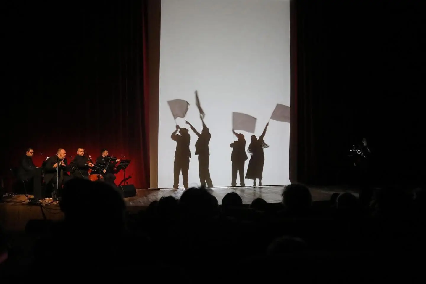 Atatürk'ün Edirne'ye gelişi 'gölge oyunu' ile kutlandı