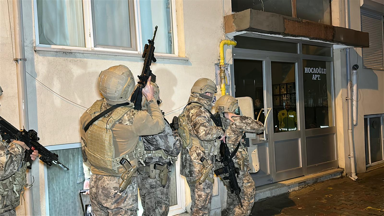 Edirne polisinden 33 adrese eş zamanlı şafak operasyonu