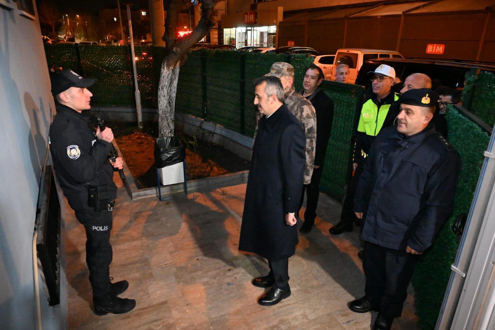 Vali Sezer’den kamu personeline yeni yıl ziyareti