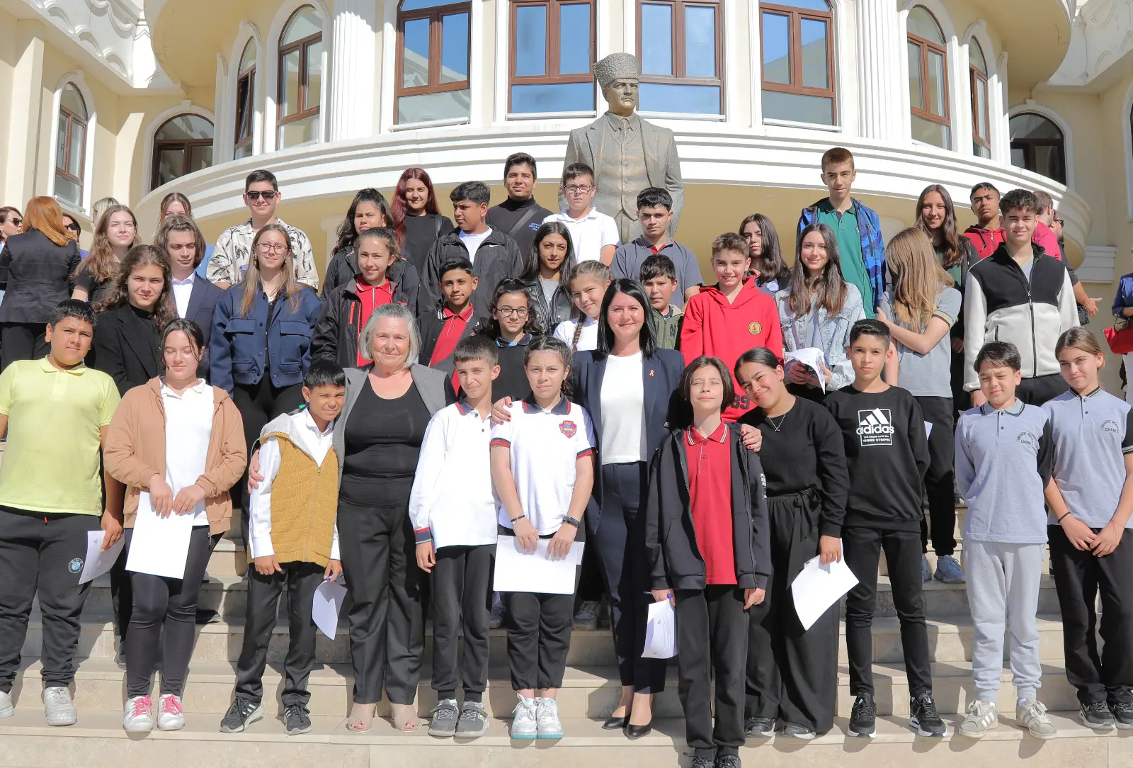 Gencan Akın'dan öğrencilere mesaj