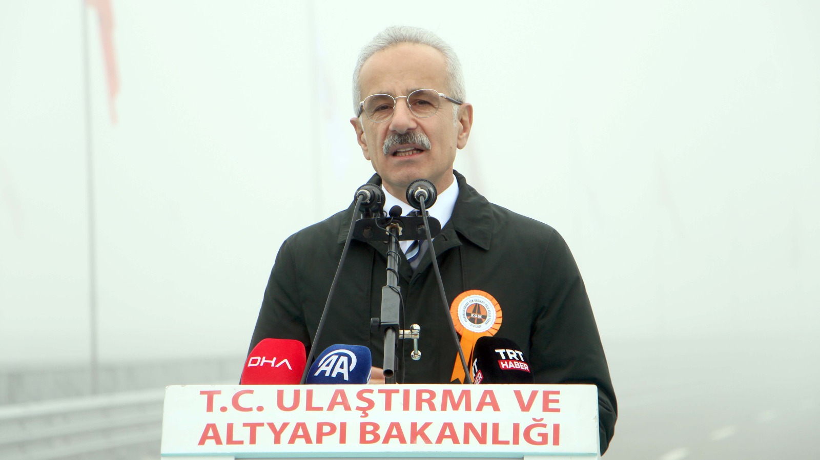 Bakan Uraloğlu'ndan ‘hızlı tren’ mesajı; 'Yüzde 95 ilerleme'