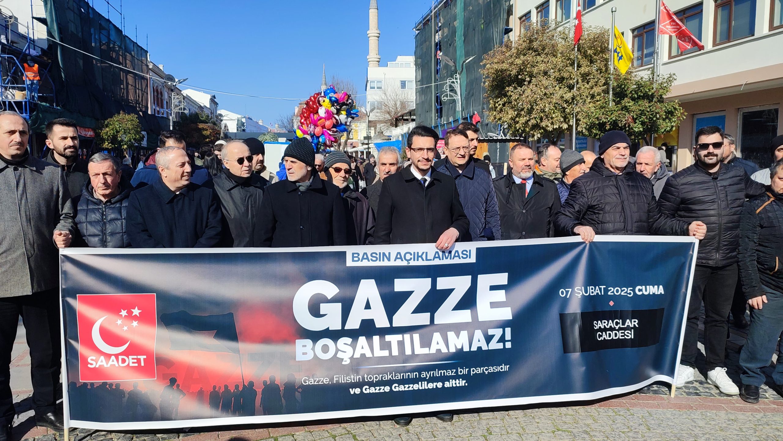 ‘Gazze, meydanda ve masada işgale teslim olmayacak’