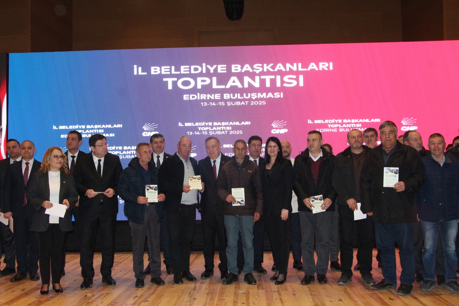 Zeybek; ‘Hayat pahalılığını komşu da fark ediyor’