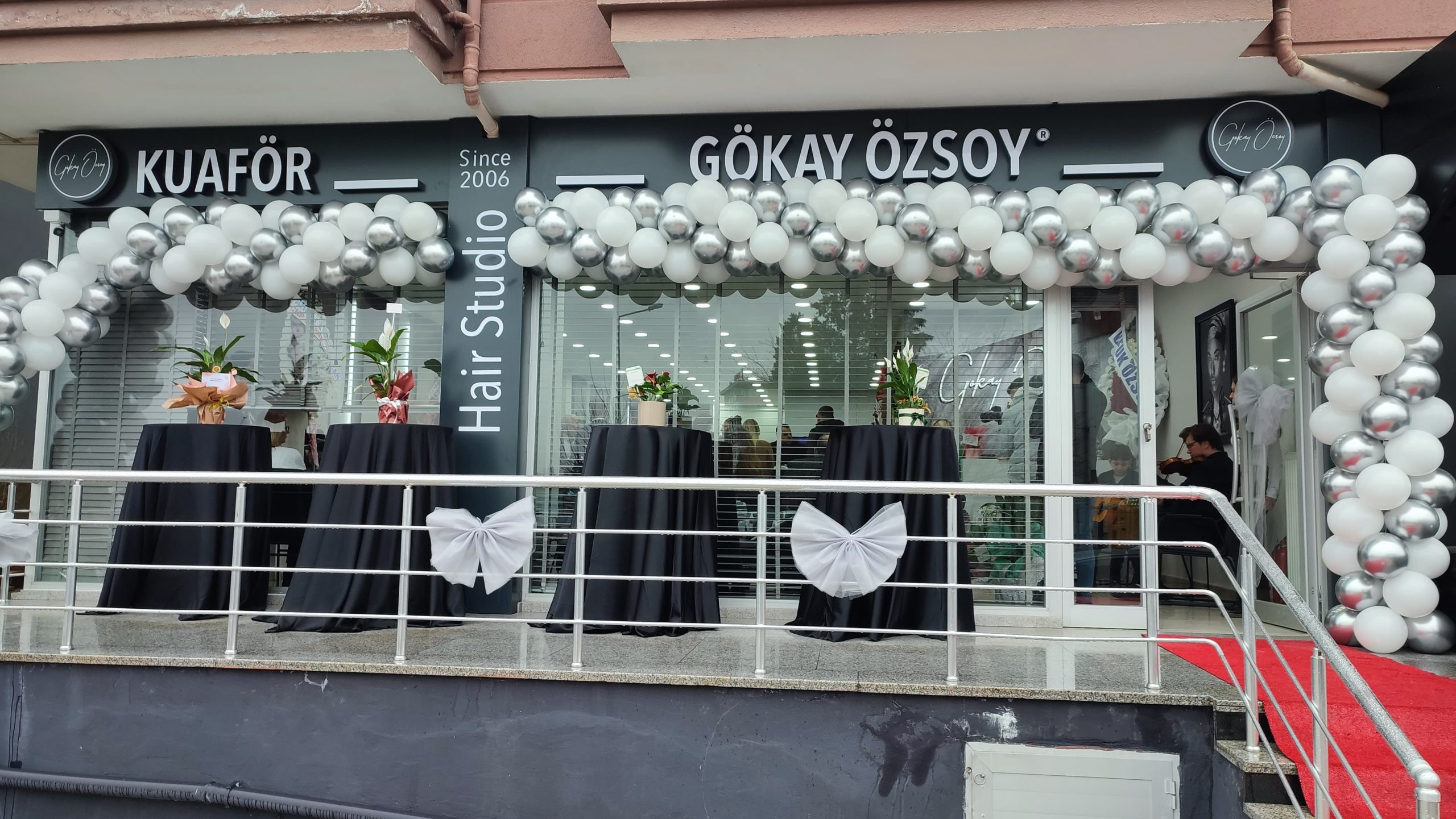 Gökay Özsoy kuaför salonu, yenilenen yüzüyle hizmette