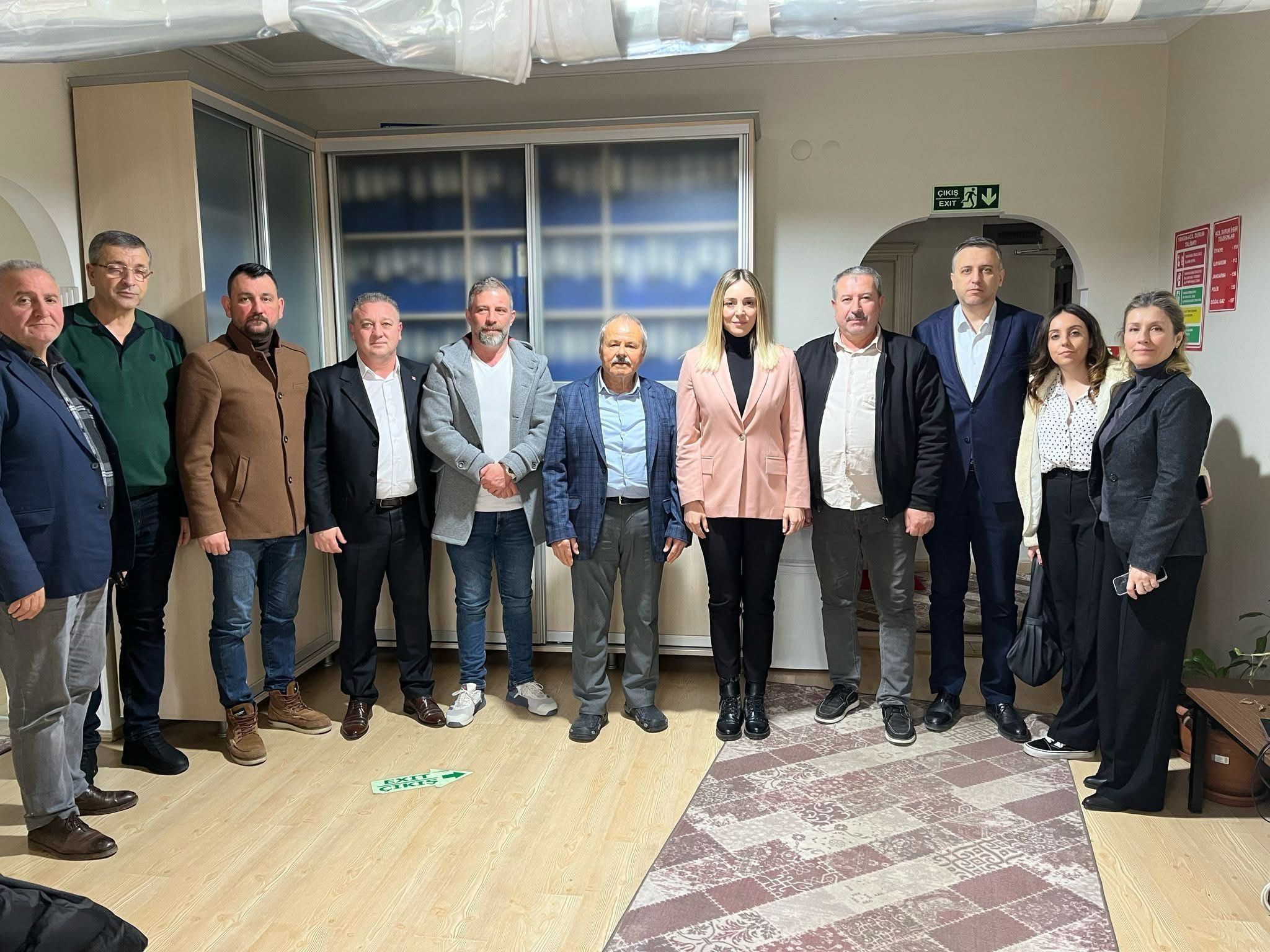 Taybıllı esnafın yanında