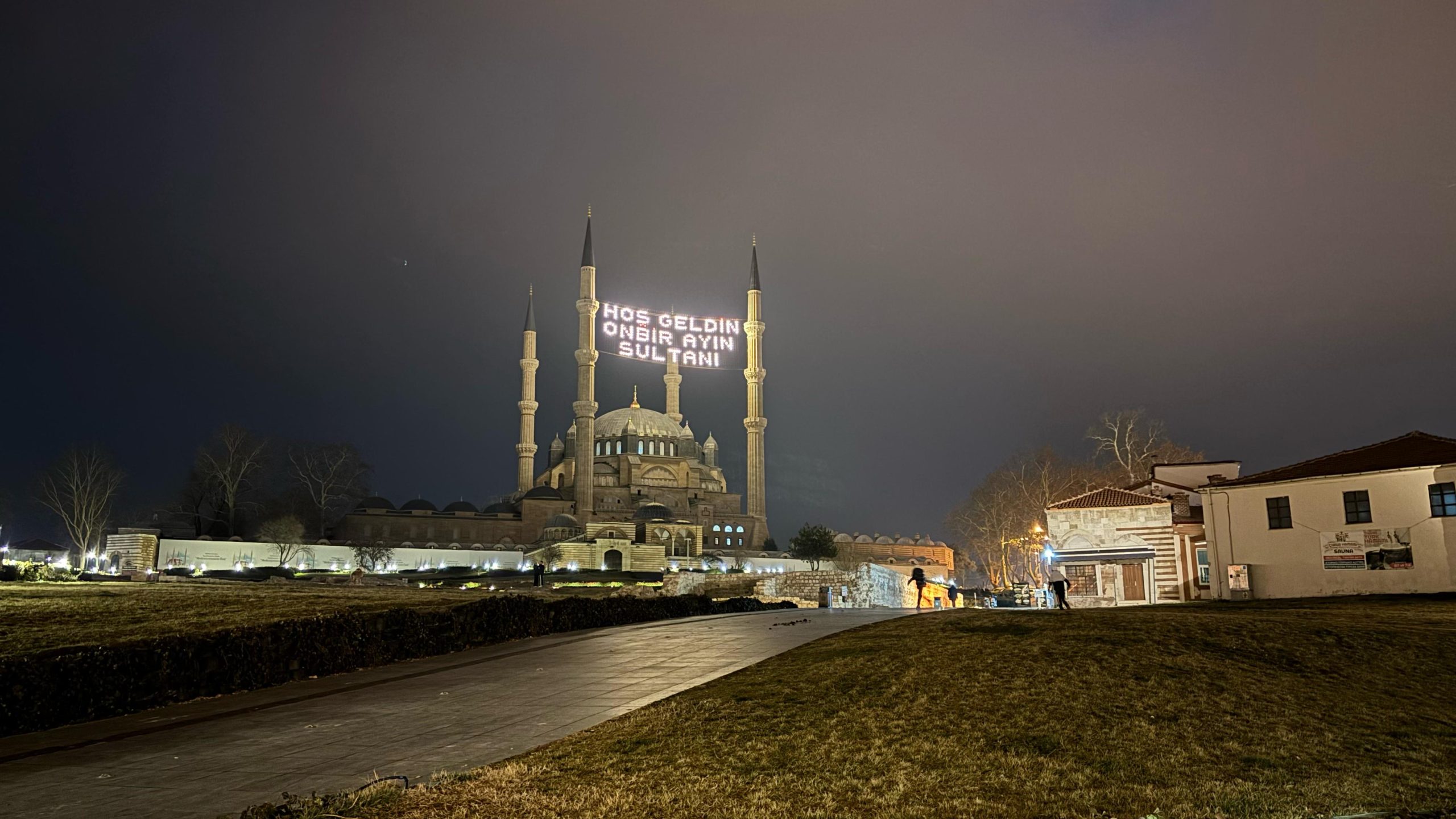 Selimiye mahyasına kavuştu!