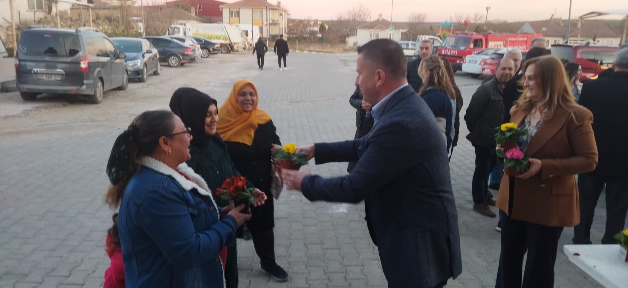 Lalapaşa’da kadınlar iftar sofrasında buluştu