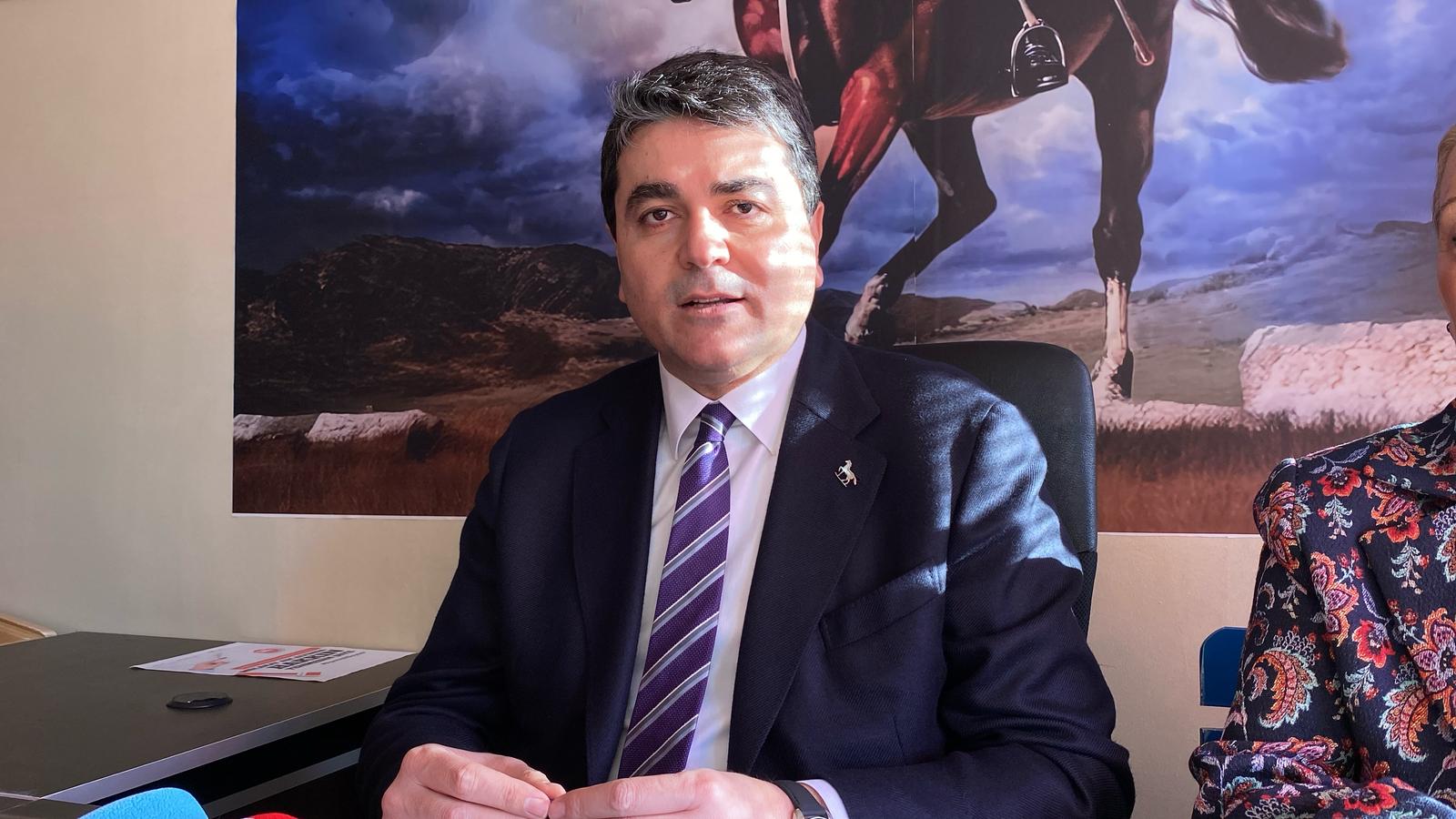 ‘Olanlar Türk demokrasisinin ne hale geldiğini gösteriyor’