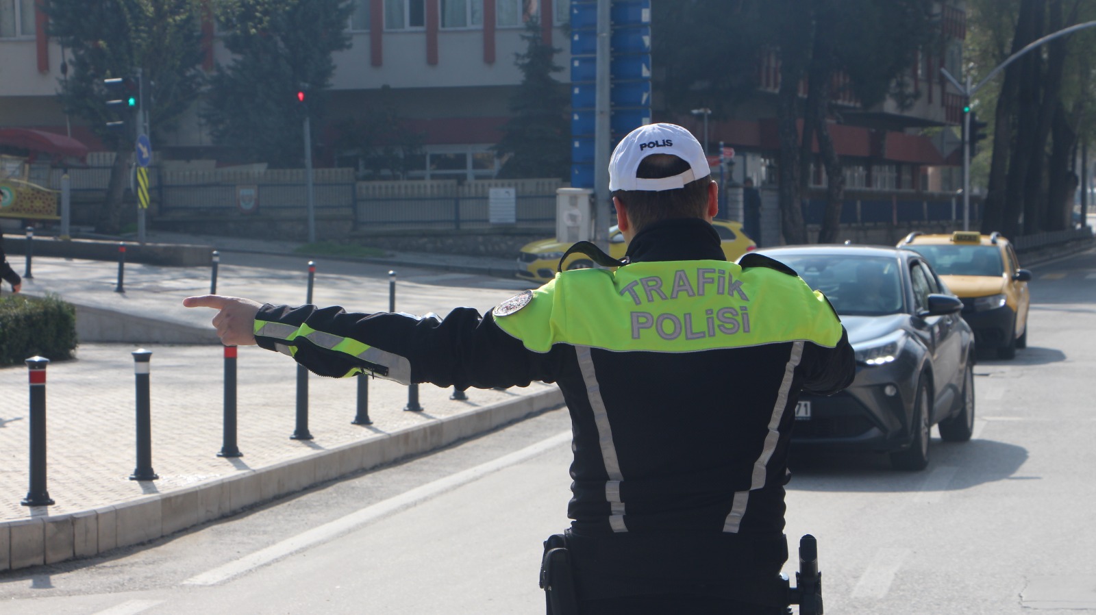Bayramda emniyet kemeri takmayan 17 bin 427 sürücüye ceza