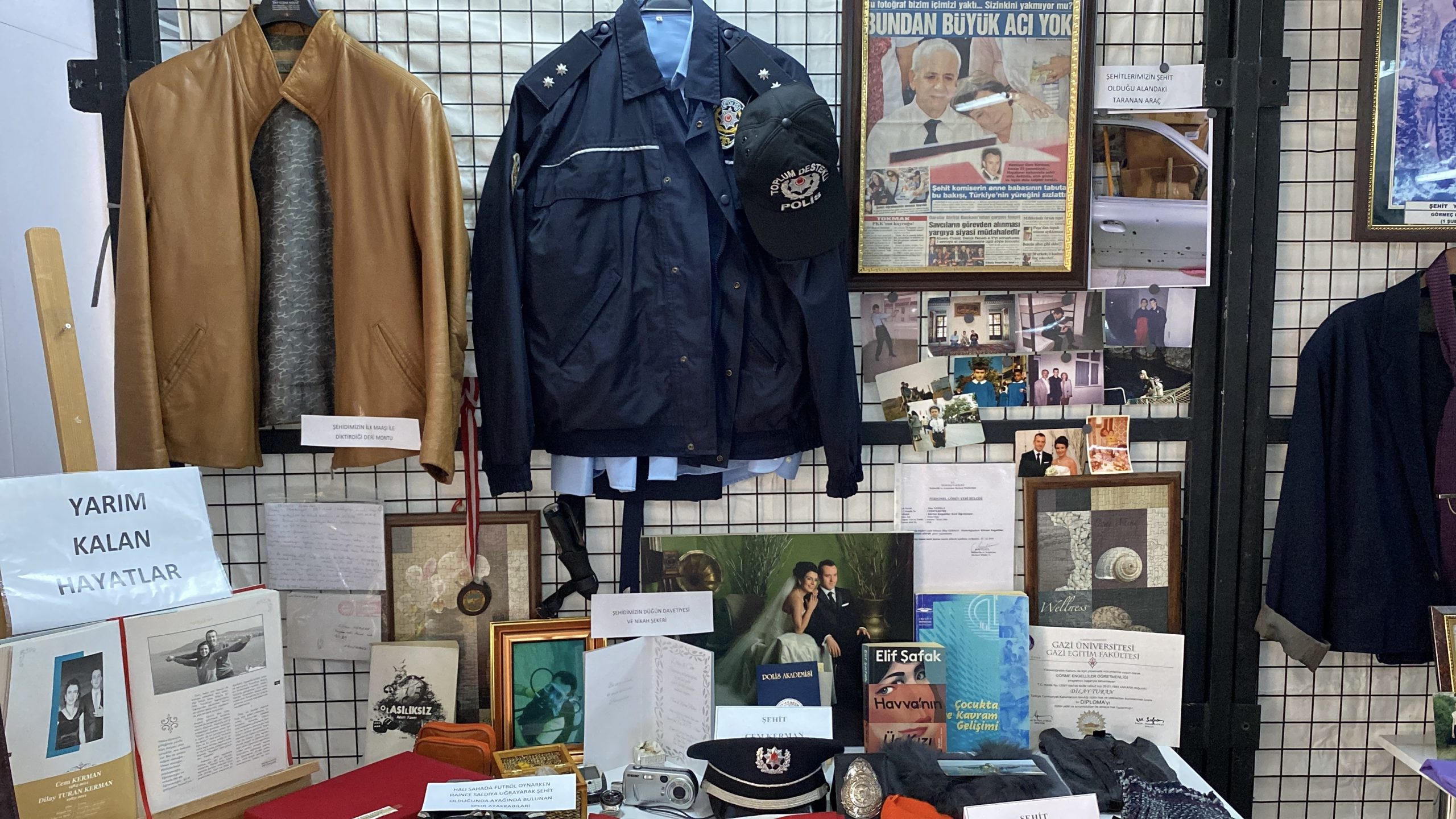 Şehit ailelerinden 'özlem' dolu sergi!