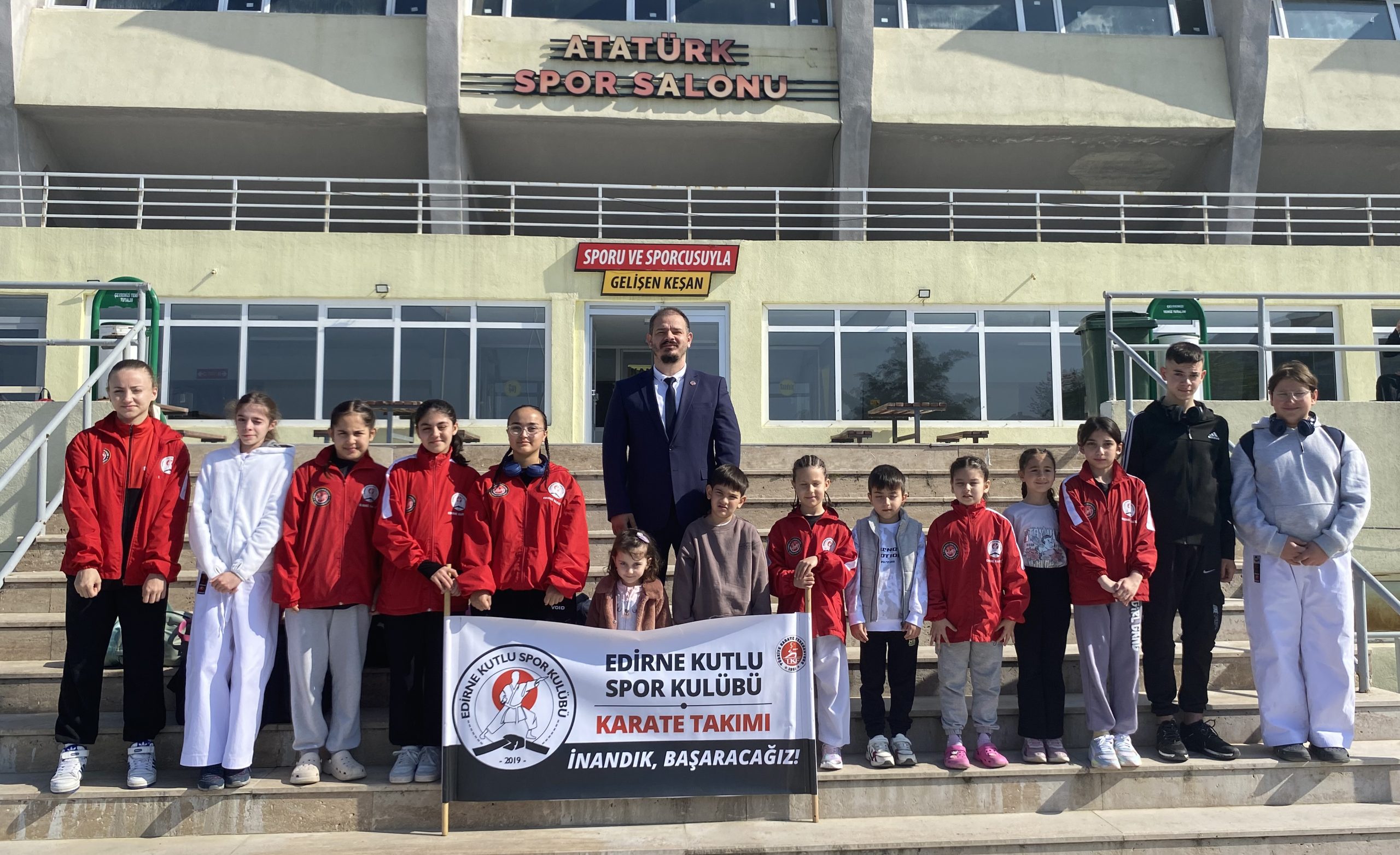 23 Nisan'da 23 madalya!