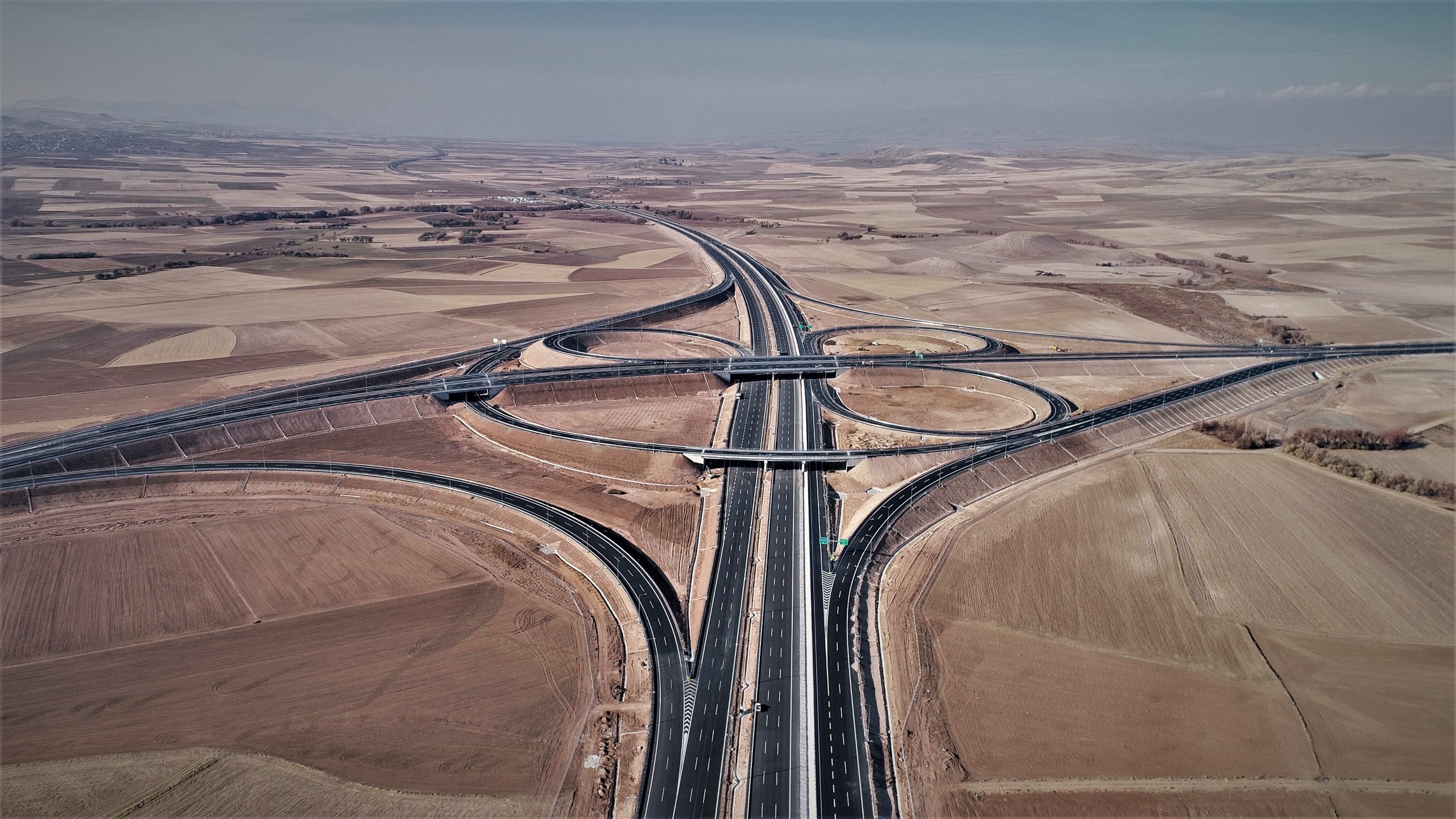 Bayramda otoyollardan 8,4 milyon araç geçti