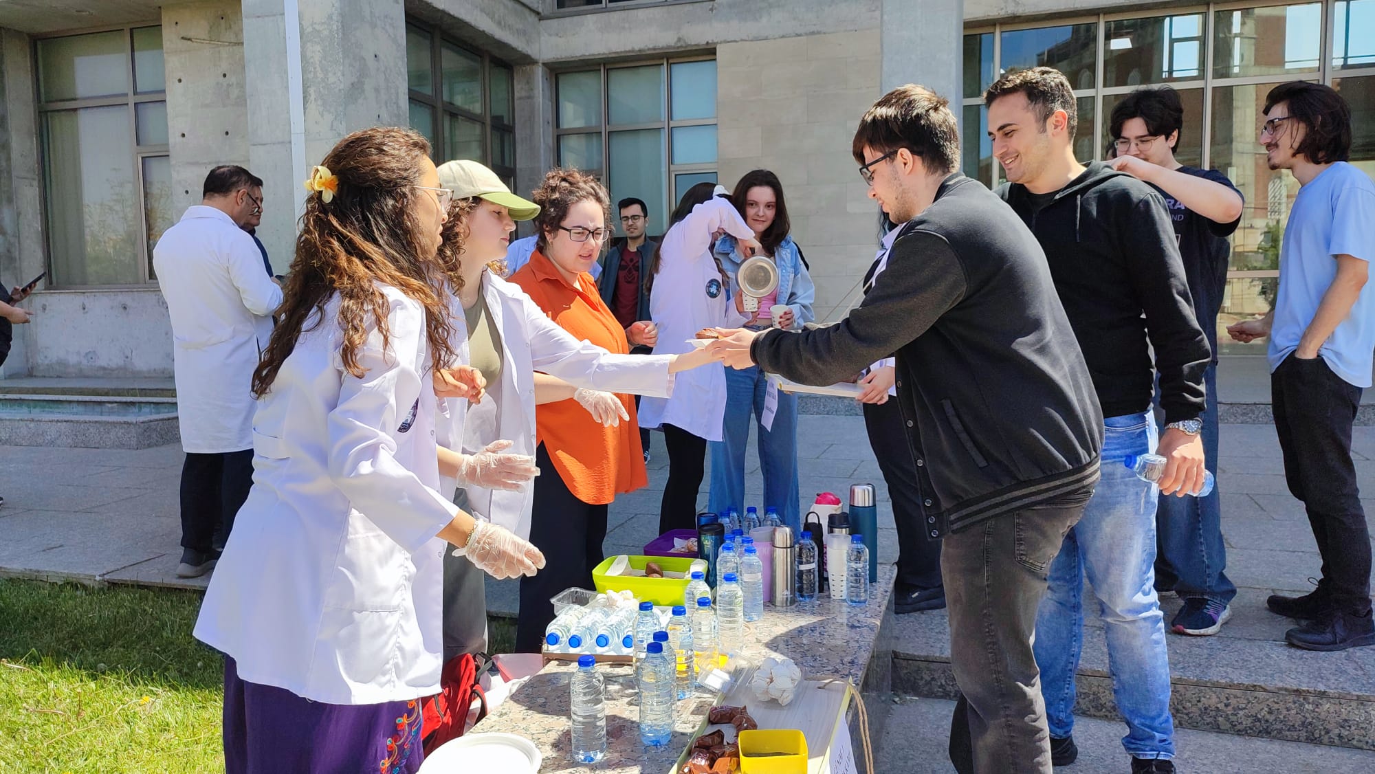 Öğrencilerden el emeği ‘boykot’ ikramı