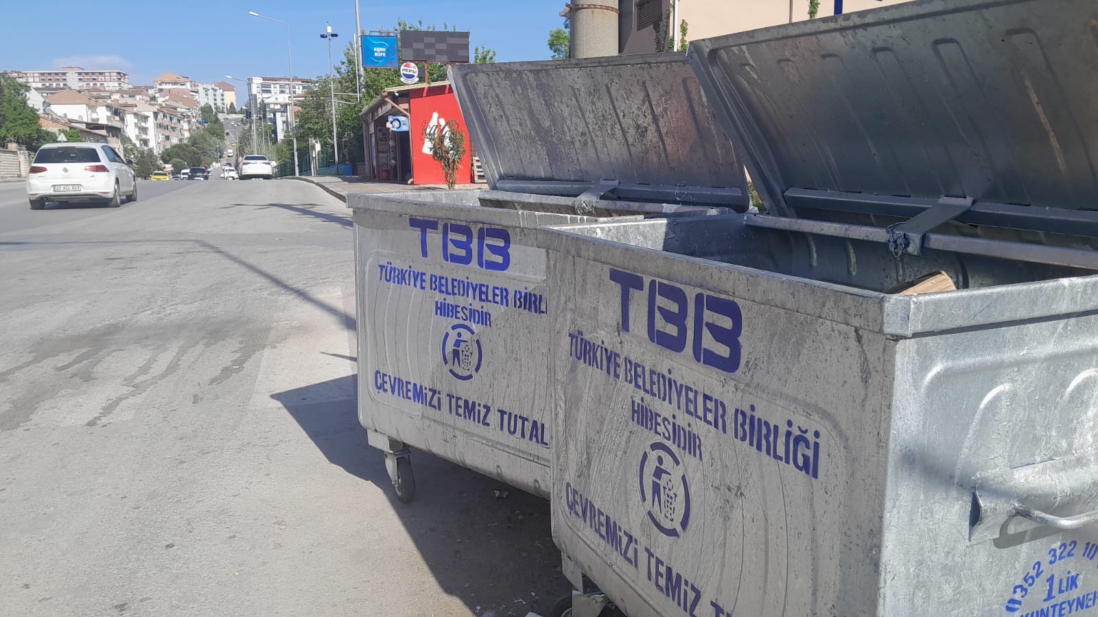 Edirne Belediyesi’ne hibe çöp konteynerleri!