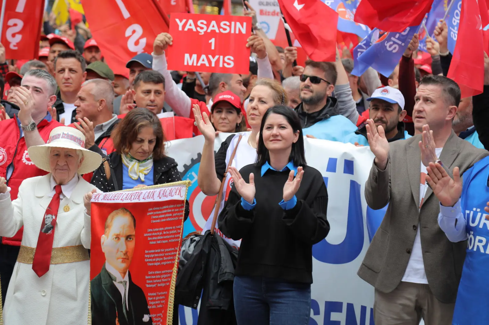 'Yaşasın eşitlik ve adalet mücadelesi'