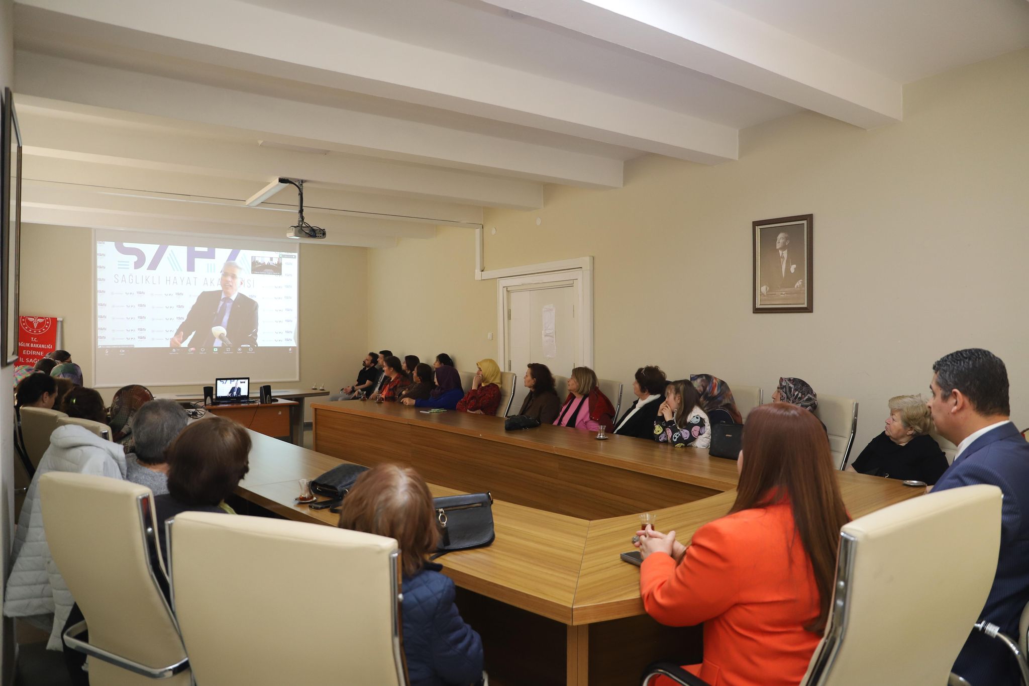 SAHA projesinde ilk ders Bakan Memişoğlu'ndan