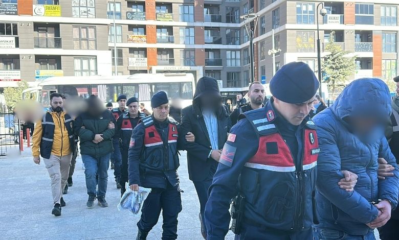 Kapıkule rüşvet operasyonu şüphelileri adliyeye sevk edildi!