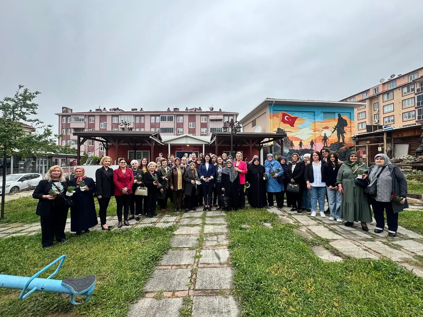 Başkan Gencan Akın, şehit ve gazi anneleriyle anneler günü kahvaltısında birarada