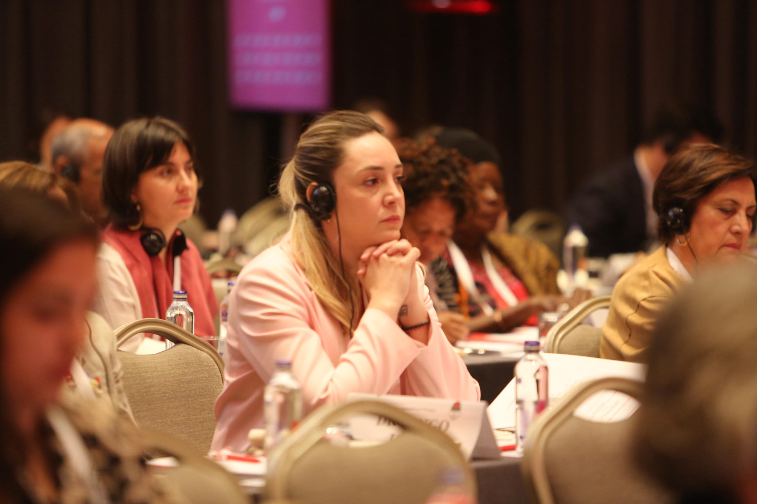 Taybıllı, Kadın Sosyalist Enternasyonal Toplantısı'nda