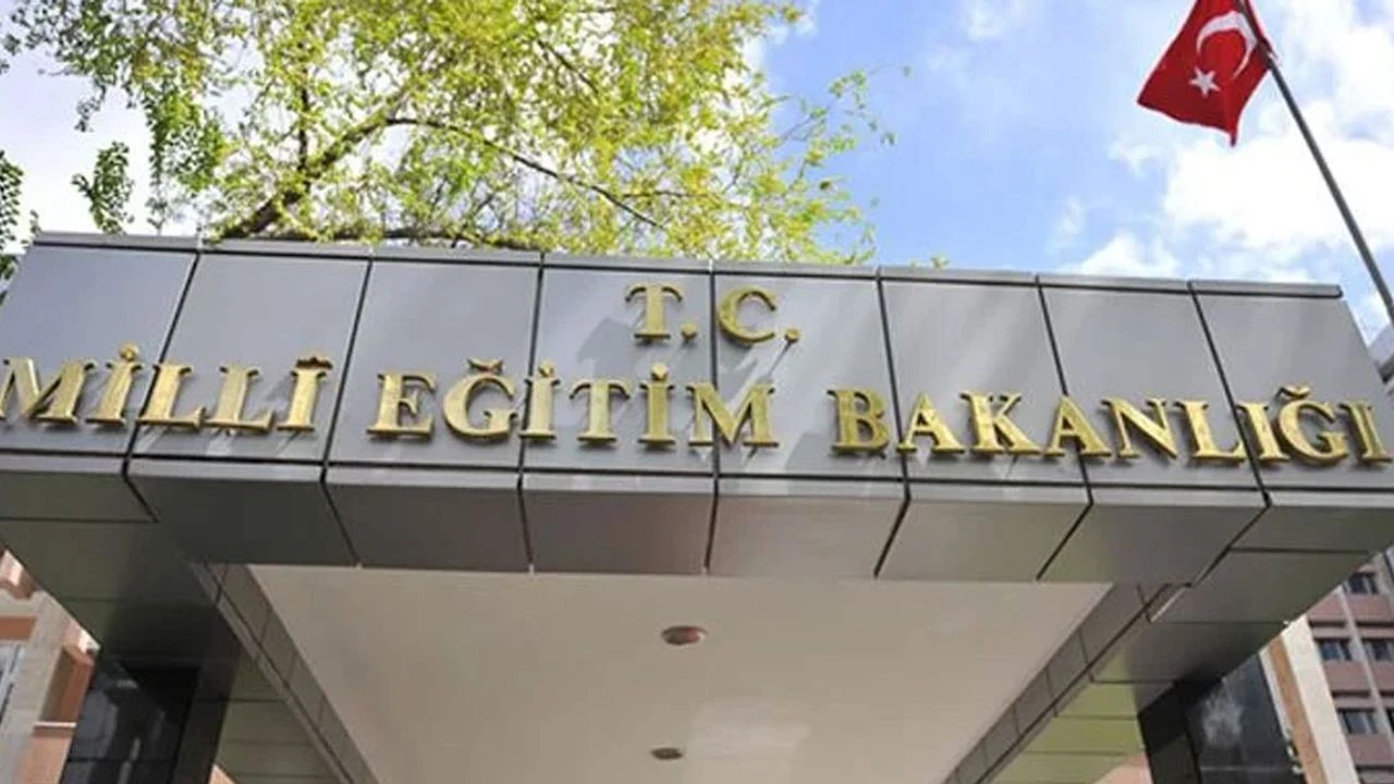 Özel okullara sıkı denetim: Diploma ve sınıf geçmelere iptal