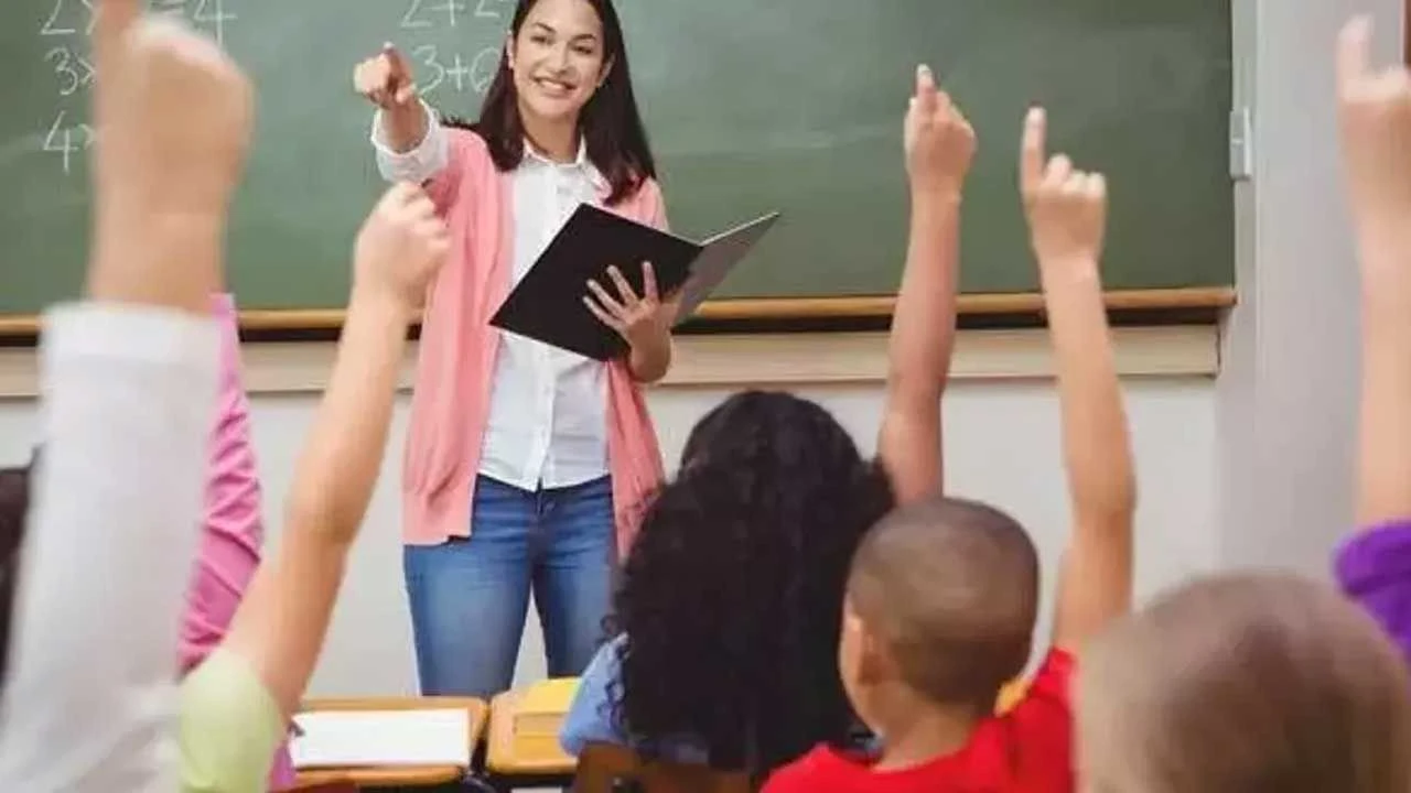 Öğretmenlere il içi yer değişikliği hakkı