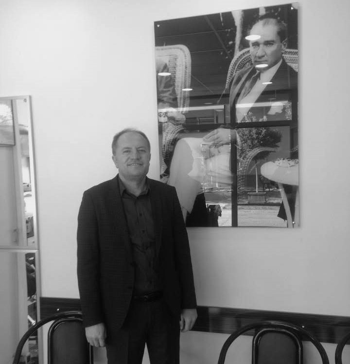 Emin Sarvan vefat etti