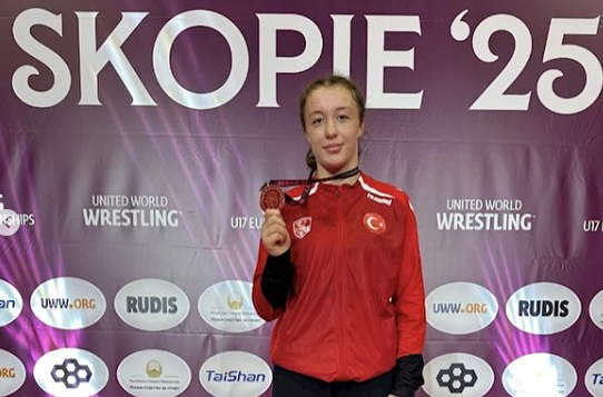 Eylem bir kez daha göğüs kabarttı!