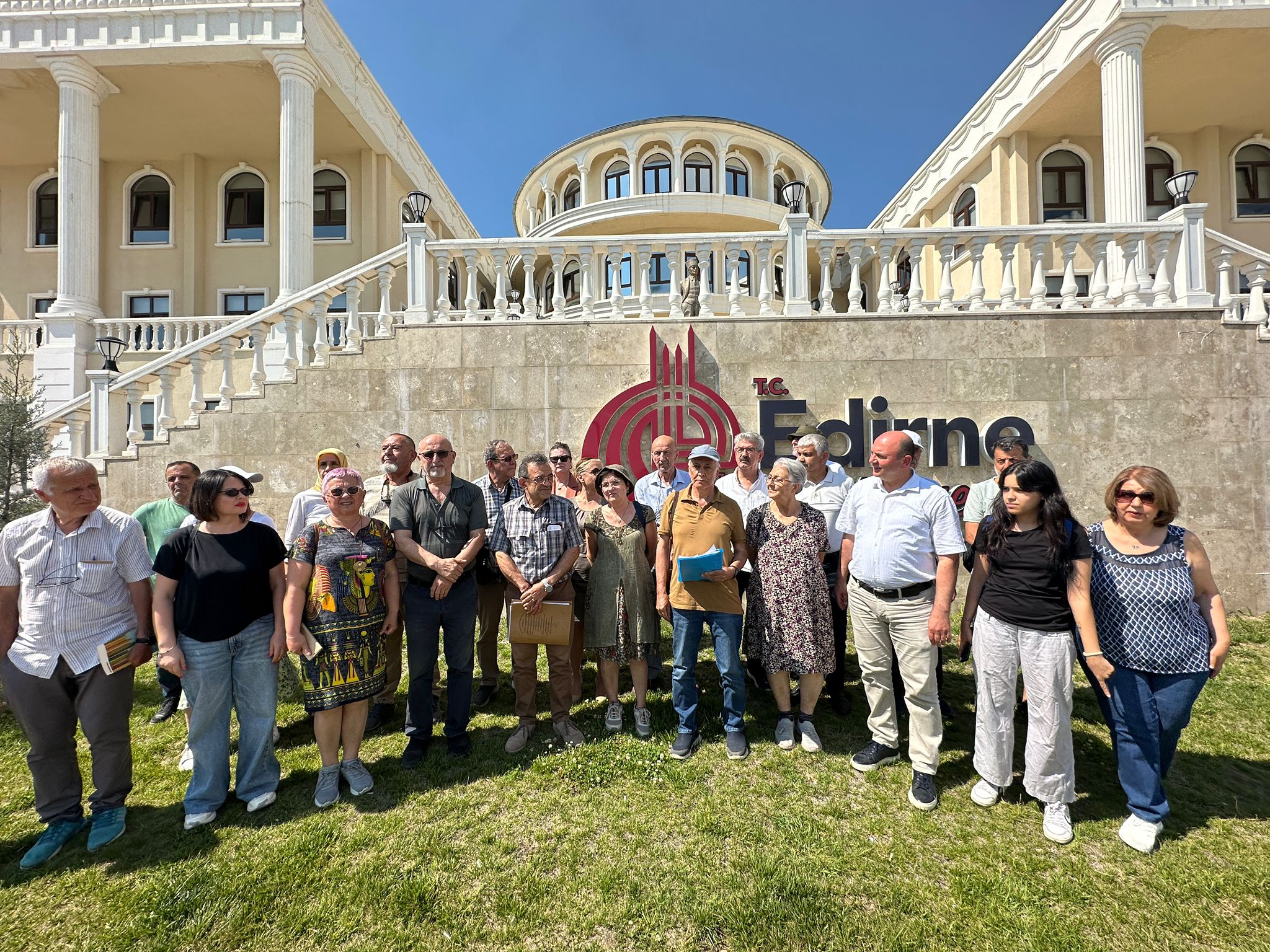 ‘Cemaatlerin siyasi amaçlarına ödün verildi’