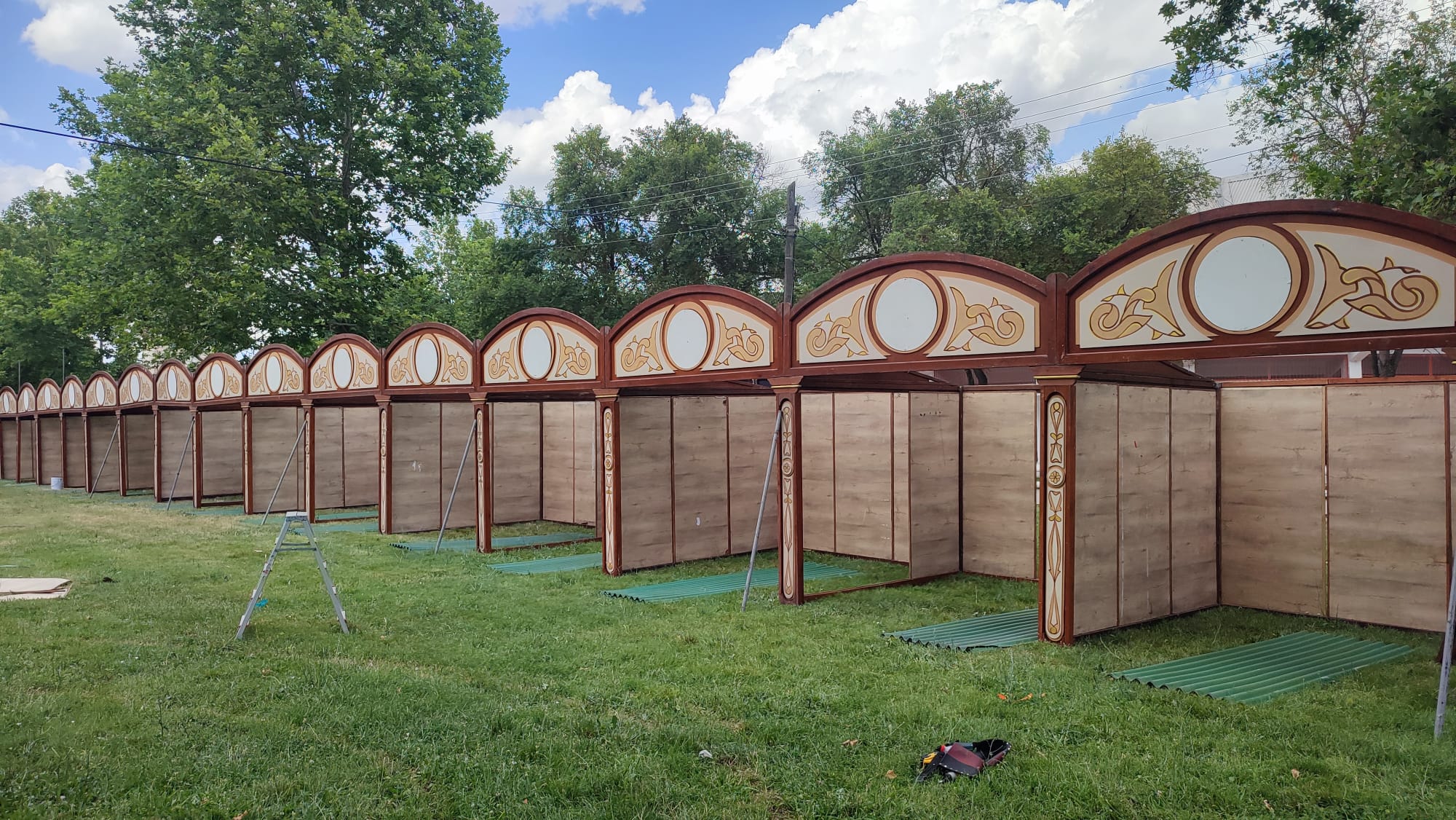 Sarayiçi Er Meydanı'na 'ahşap' dokunuş