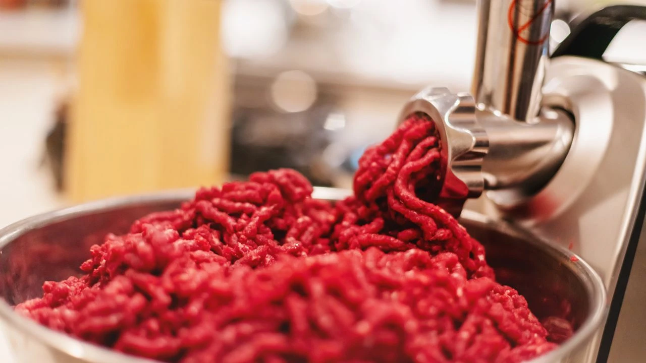 Kurban Bayramı'nda yetkisiz kıyma çekenlere 63 bin TL ceza!