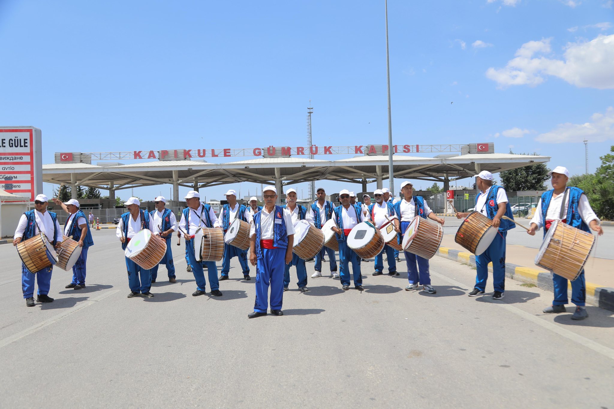 Gurbetçilere davul zurnalı 'Kırkpınar' daveti