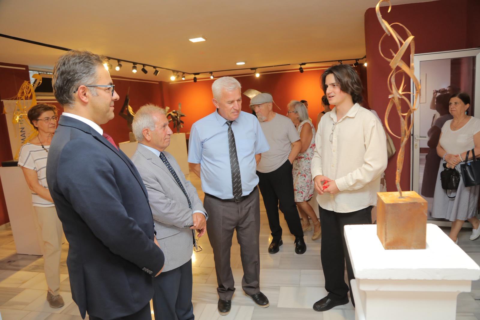 Lozan'ın 102'nci yılına özel heykel sergisi