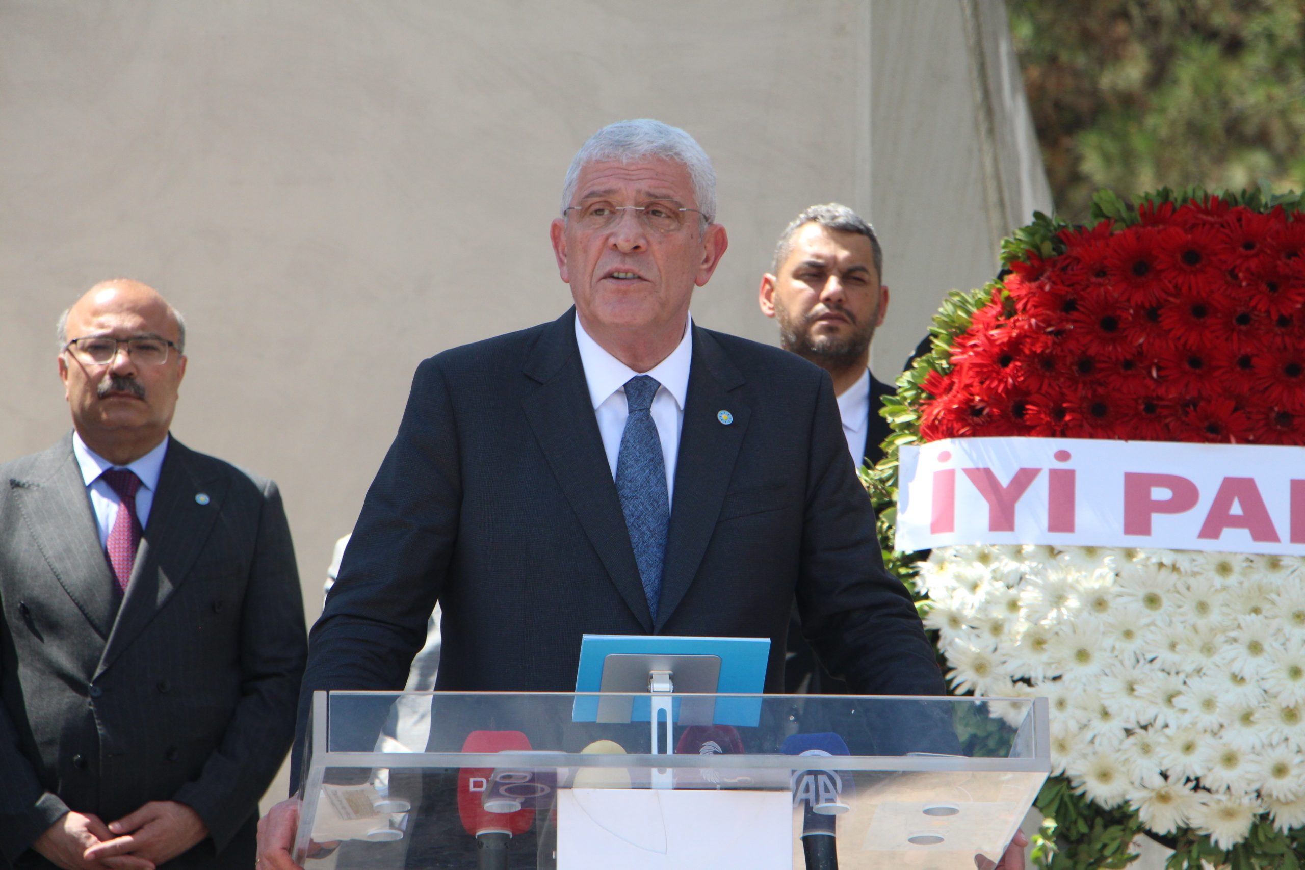 Dervişoğlu'ndan Lozan Anıtı'nda sert mesajlar