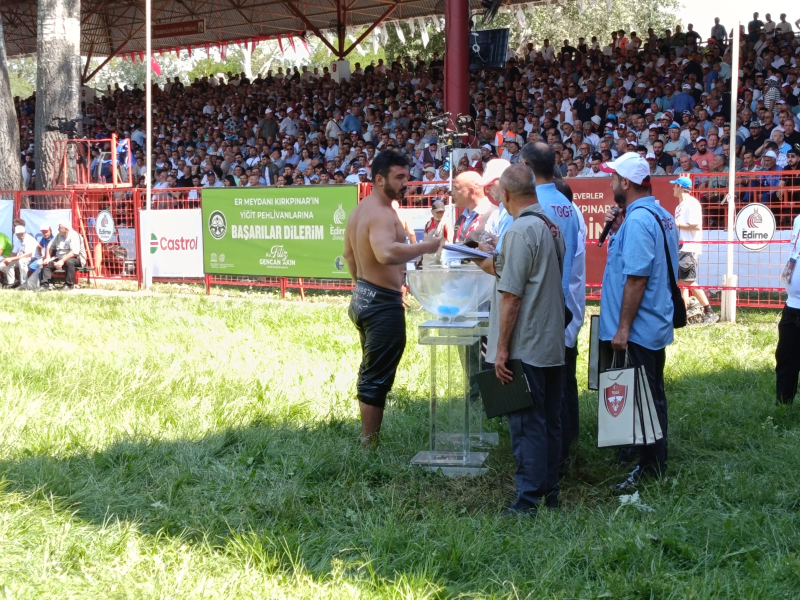 Kıran kırana güreş eşleşmesi