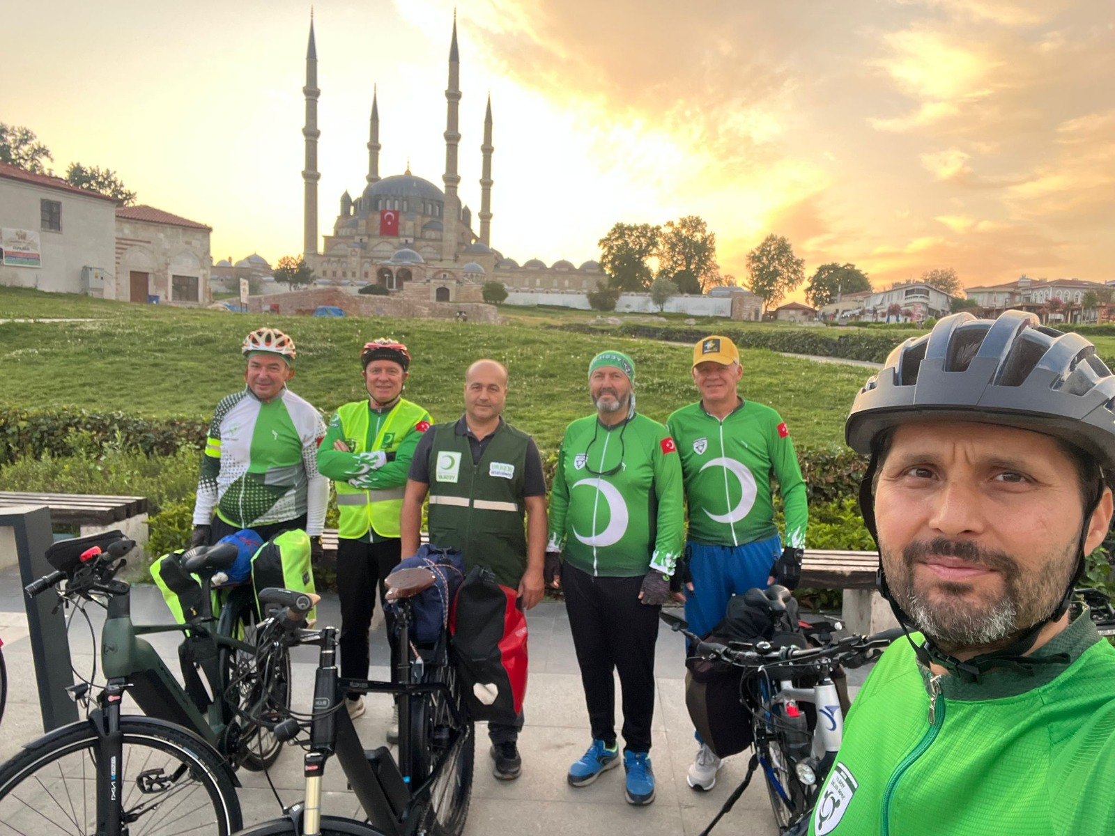 Pedallar ‘Bağımsızlık Seferberliği’ için döndü