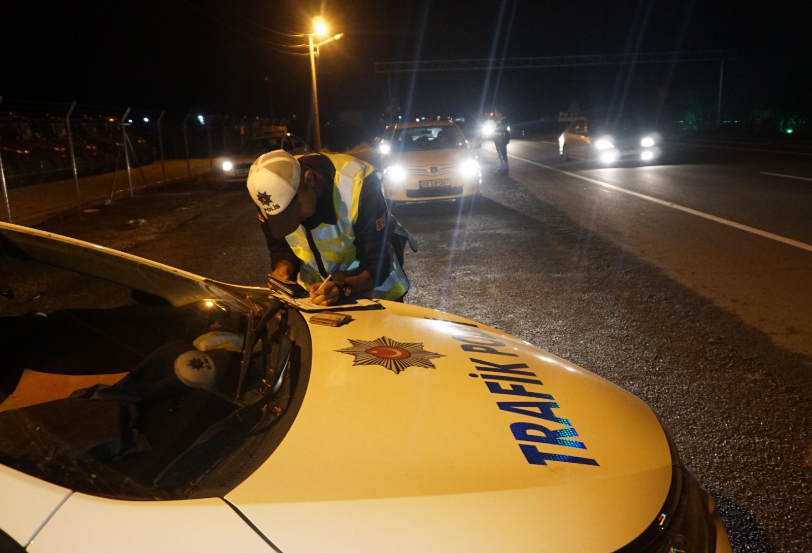 Uzunköprü'de 79 sürücüye 348 bin lira ceza!