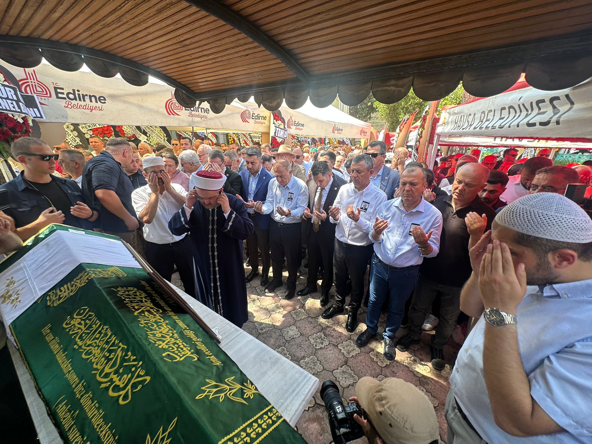 Özel vekil Aygun'u yalnız bırakmadı