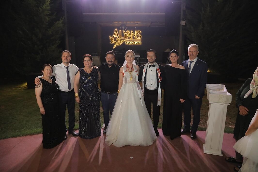 Kardelen ile Alper’in en mutlu günü