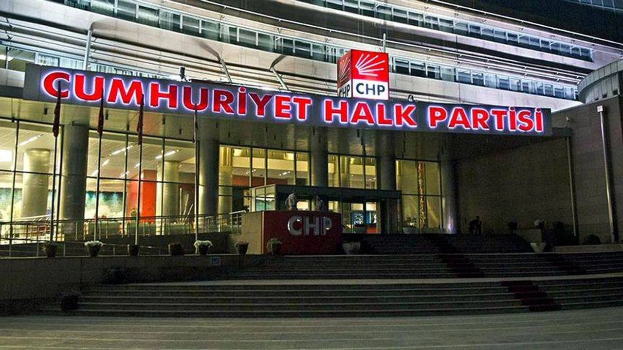 CHP’li üç belediye başkanına gözaltı