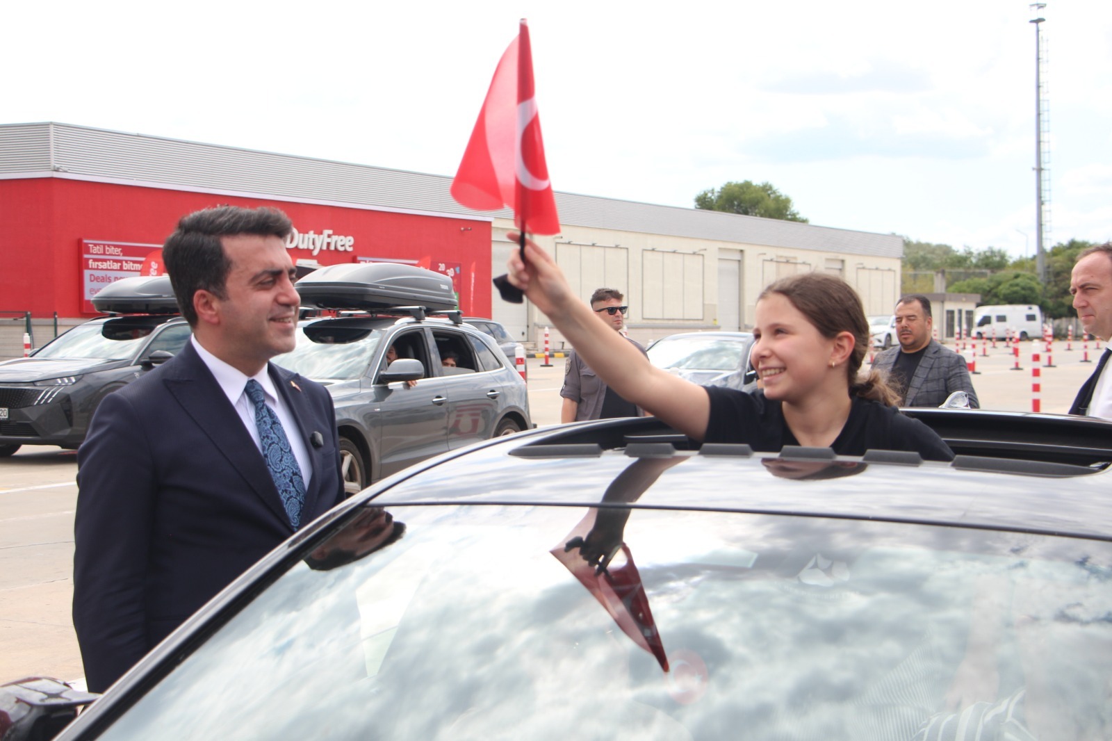 YTB Başkanı Turus’tan gurbetçilere karşılama