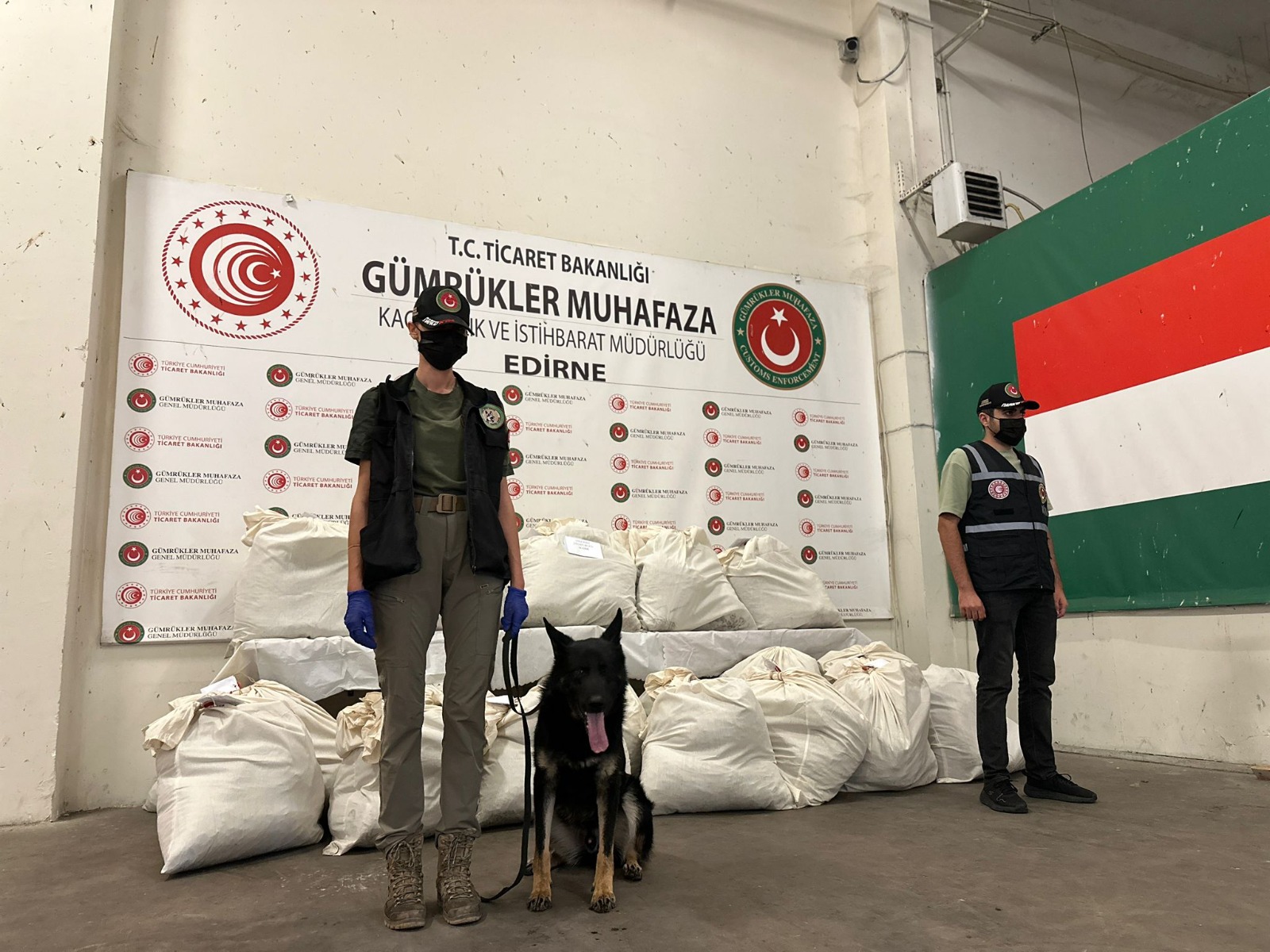 Kapıkule'de zehir sevkiyatına geçit yok