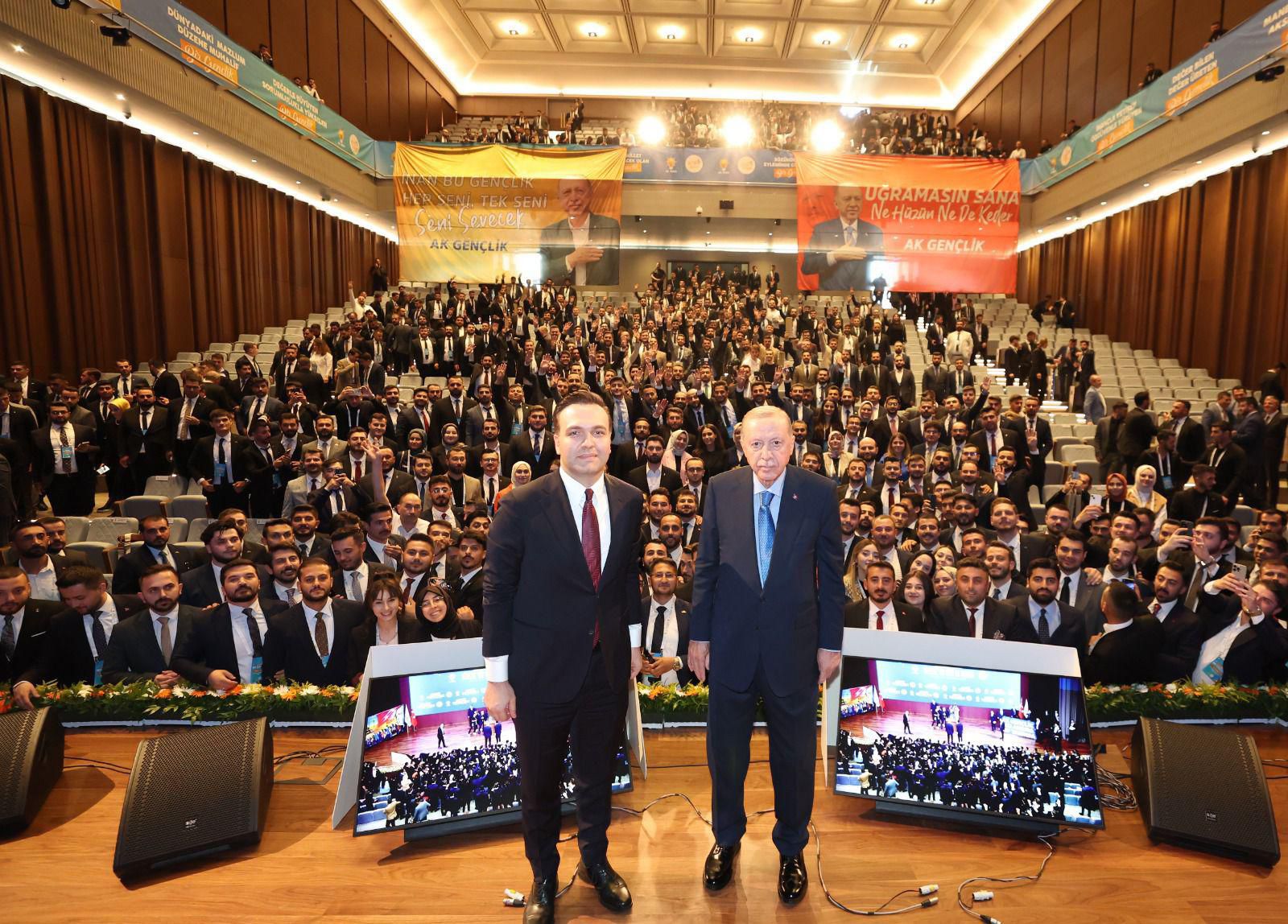 Edirne Gençlik Kolları Cumhurbaşkanı Erdoğan ile buluştu