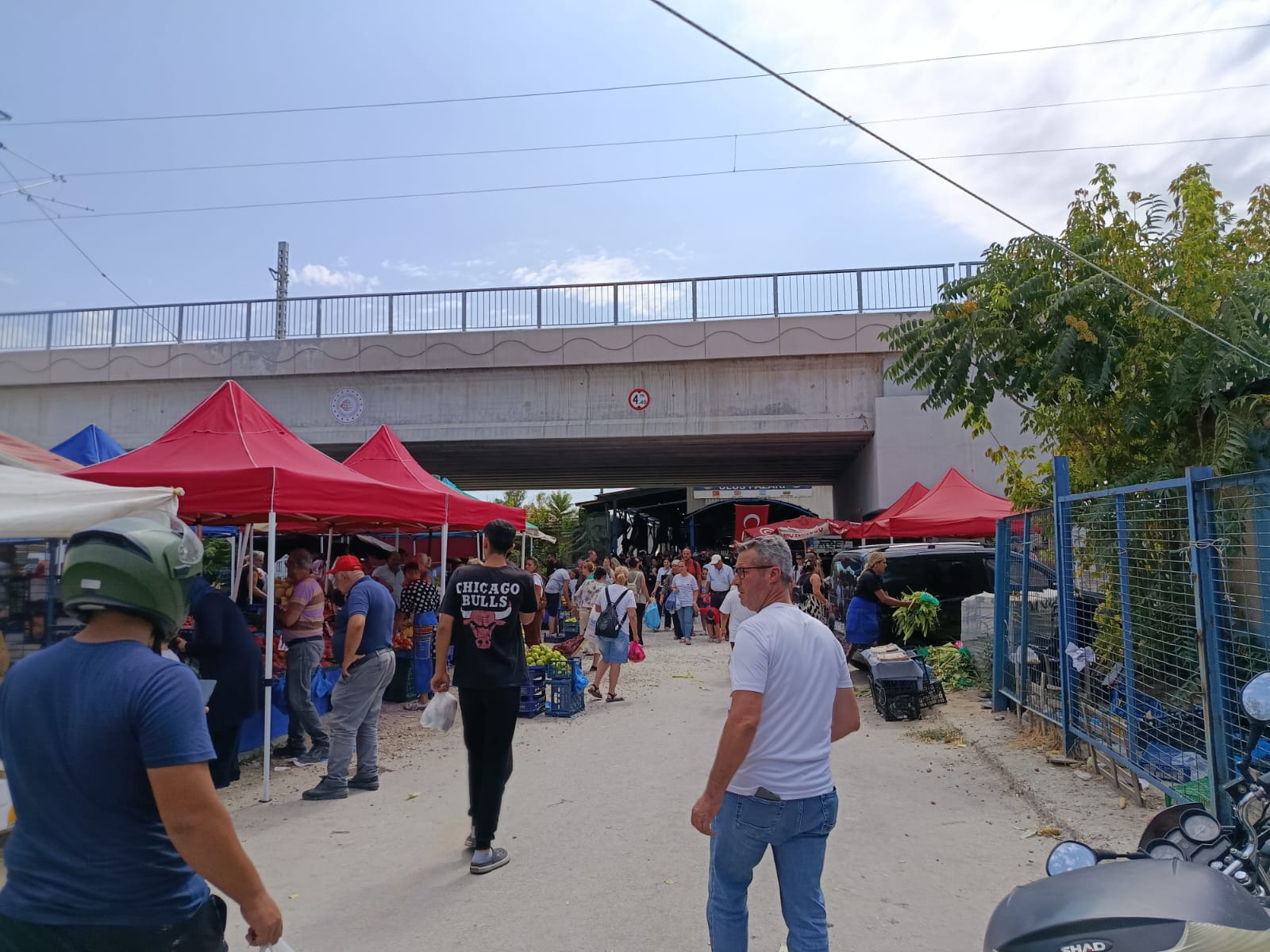 Ulus Pazarı 'hızlı tren' mağduru