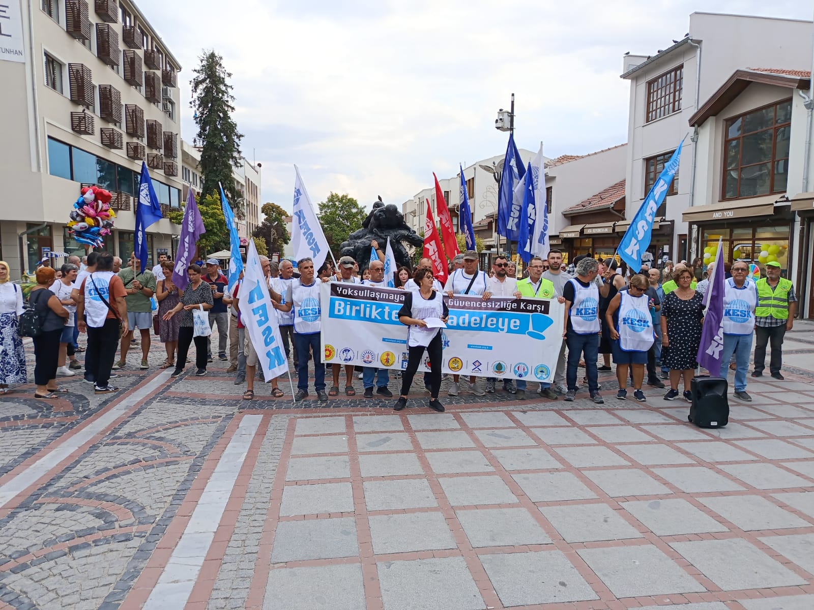 KESK'ten iş bırakma eylemi: 'Bugün hizmet üretmiyoruz'